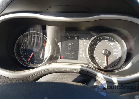 2017 Jeep Cherokee Latitude Fwd из США, поврежденный, VIN 1C4PJLCS0HW549751